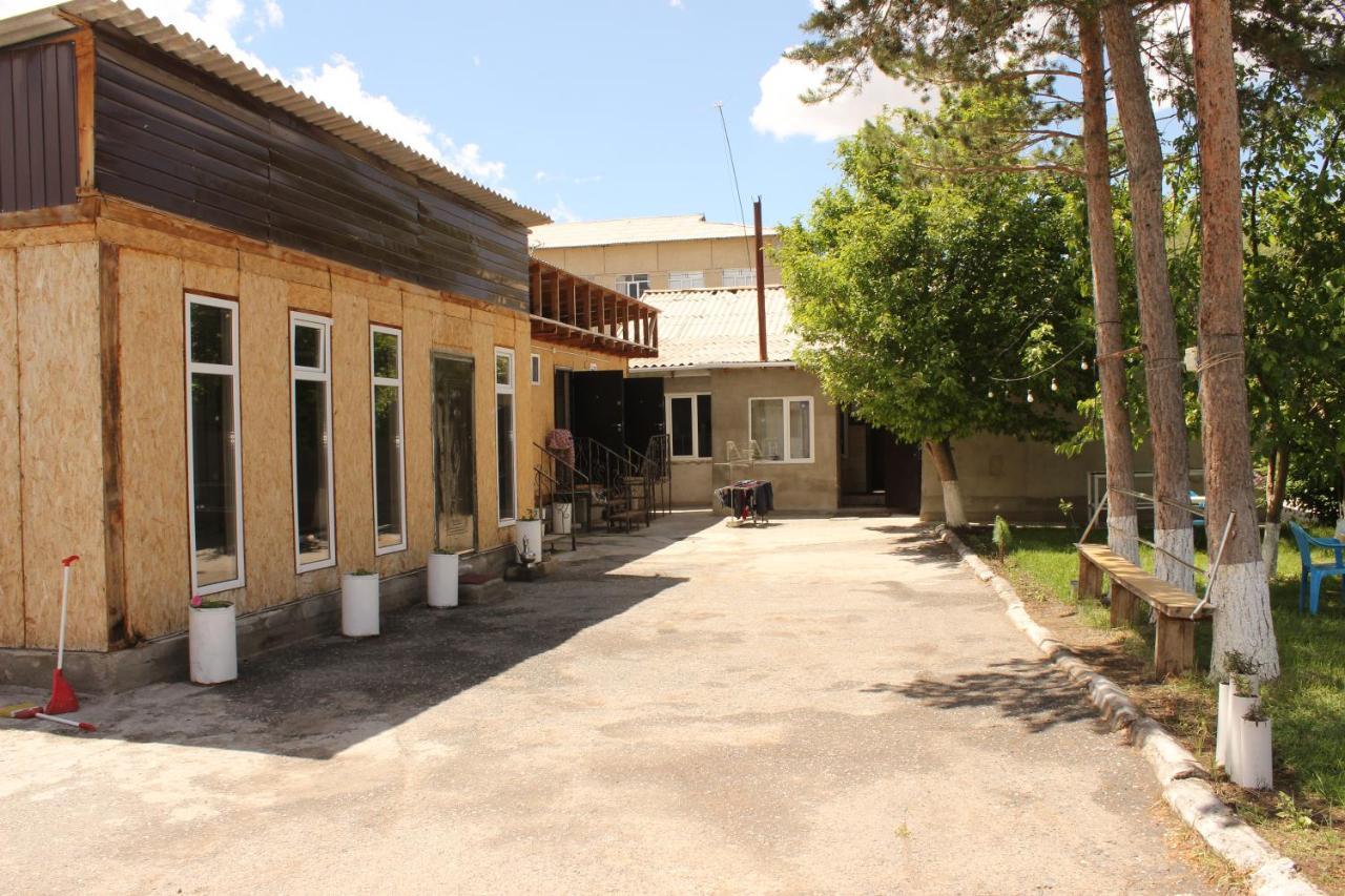 Guest House Jamal Naryn Dış mekan fotoğraf